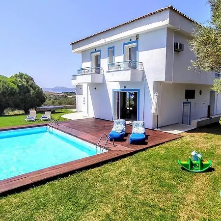 Beautiful 5bedroom Big Pool, Close To Beach! Vila Episkopi-Chania